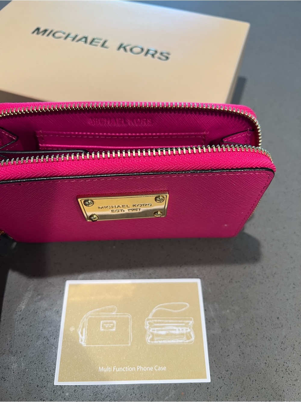 Michael Kors Hot Pink Saffiano Zip Wristlet Phone Case / wallet - Picture 7 of 7